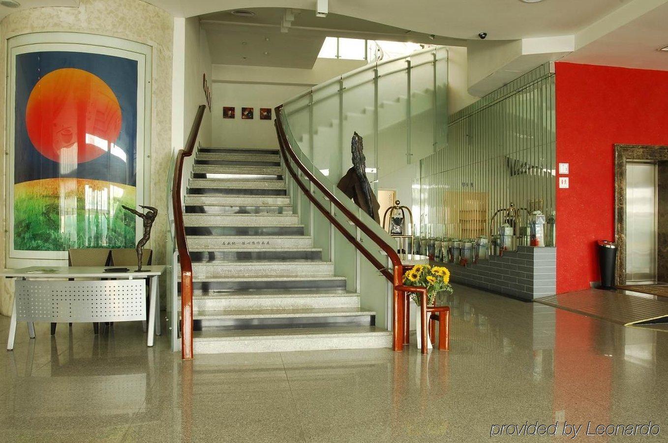 The Land Hotel Шанхай Интериор снимка